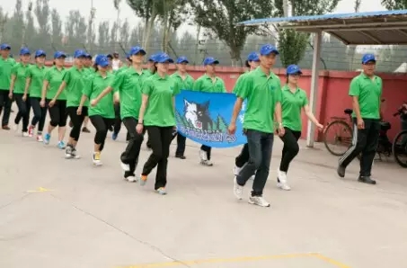 www.sywanfu.com 團(tuán)隊(duì)活動(dòng)，萬(wàn)孚潤(rùn)滑油，趣味運(yùn)動(dòng)會(huì)